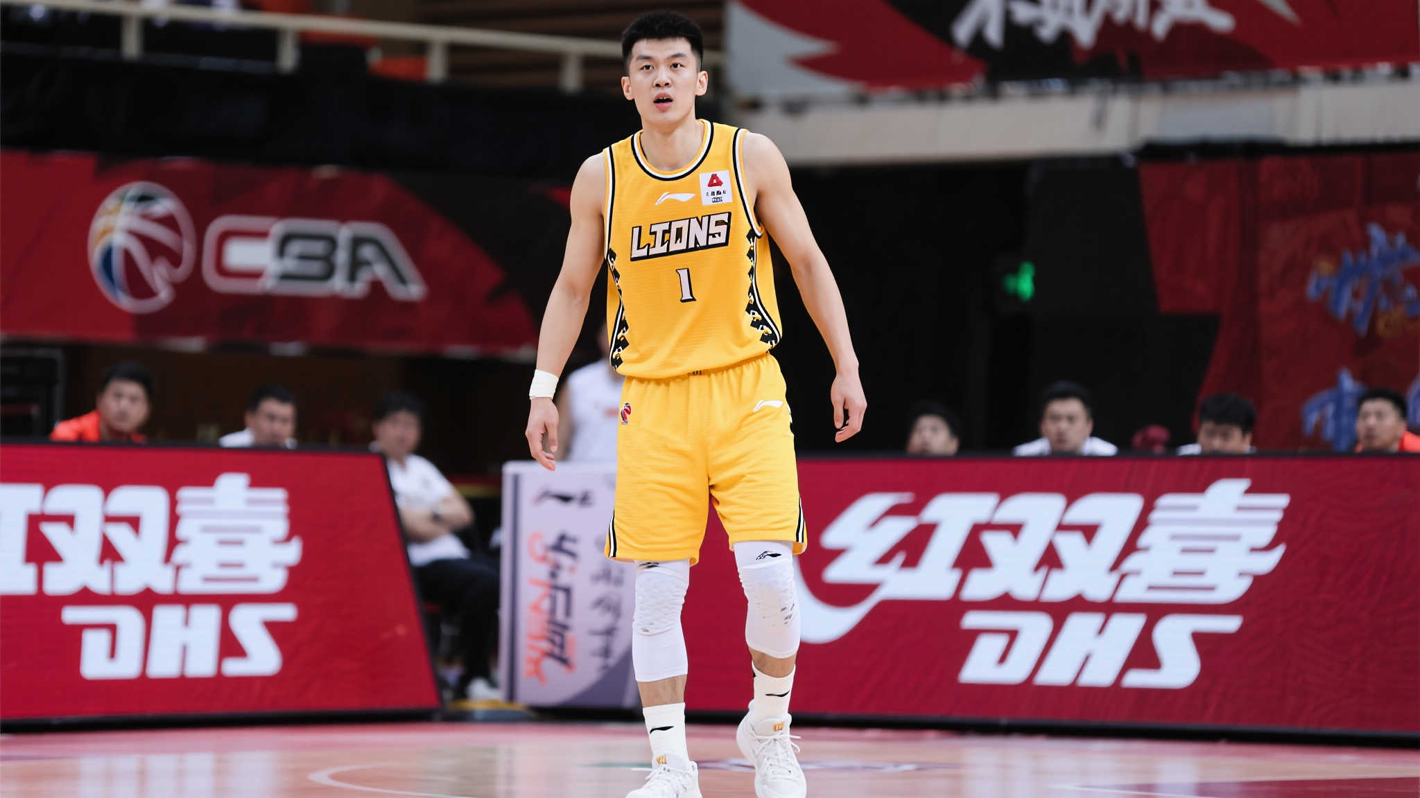 场上一个不 场上一个不